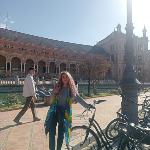 Idalia na Plaza de España